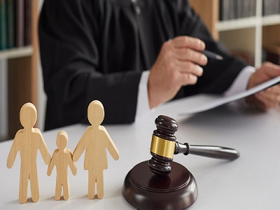 Lawyer for child custody